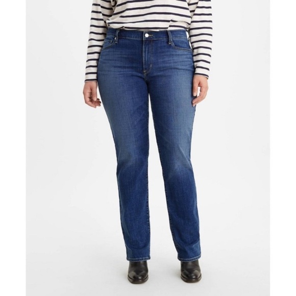 Levi's® Women's Plus Size Mid-Rise Classic
Straight Jeans - Lapis Dark Horse 20 - Picture 1 of 6